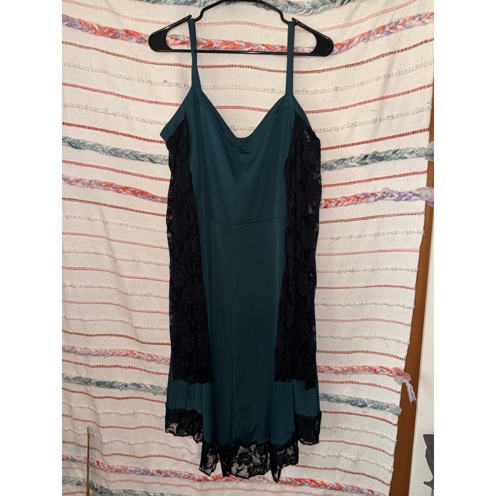 Plus Size Lace-Trim Green And Black Dress Size 5x
